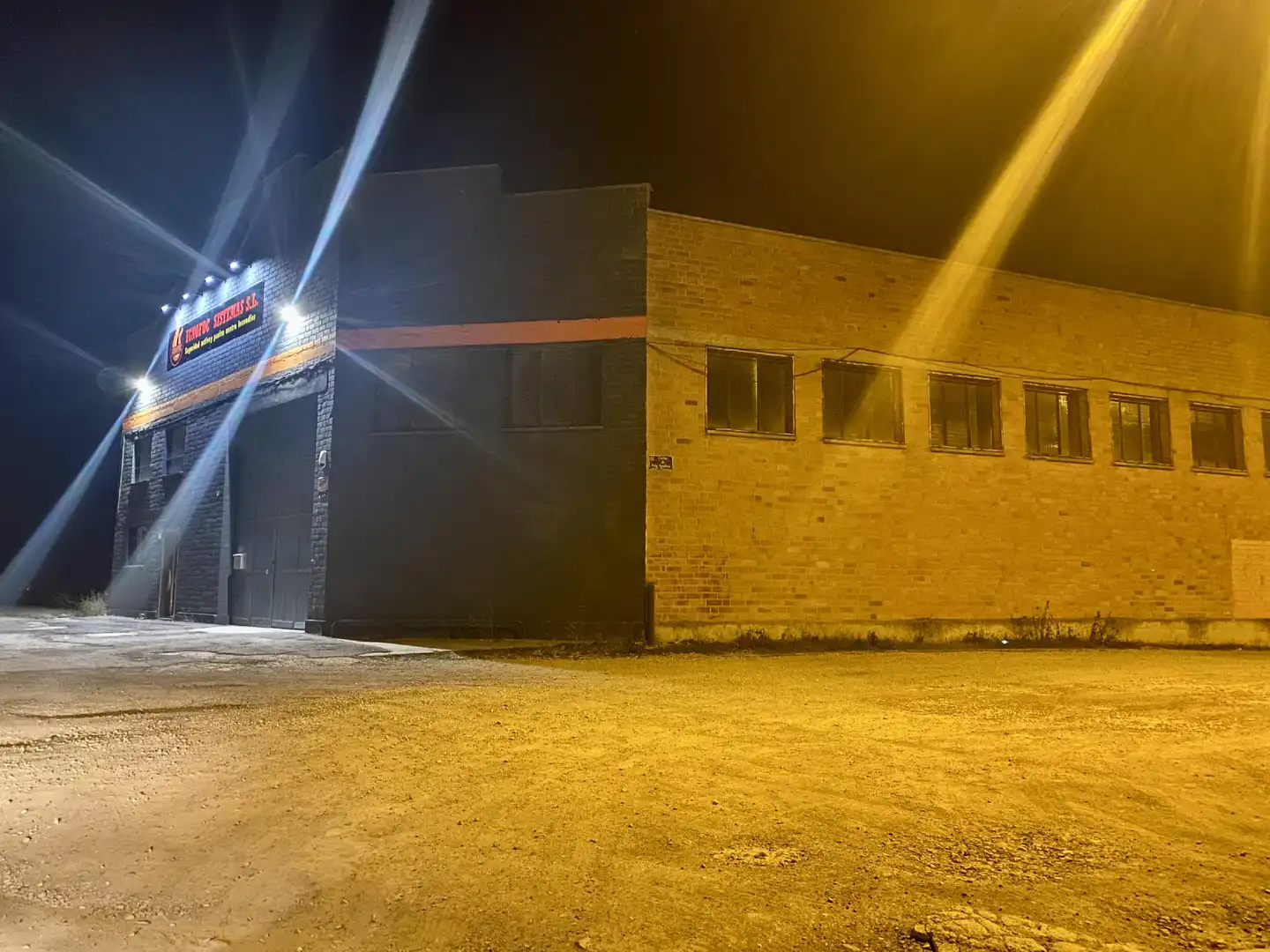 Industrial buildings for sale in Òdena