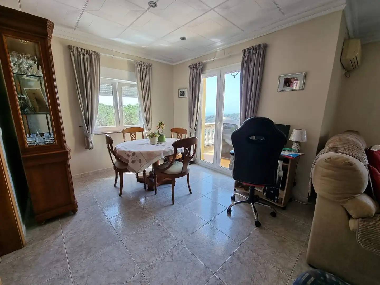 Comedor de Casa o chalet en venta en Lloret de Mar con Aire acondicionado, Calefacción y Jardín privado