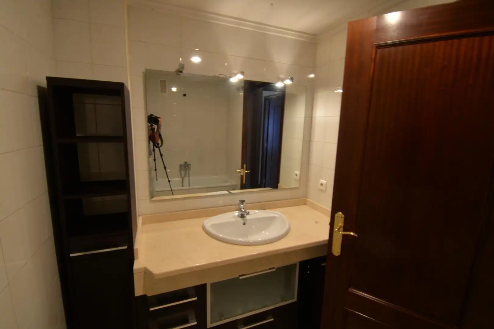 Baño de Piso en venta en Oviedo  con Calefacción y Trastero