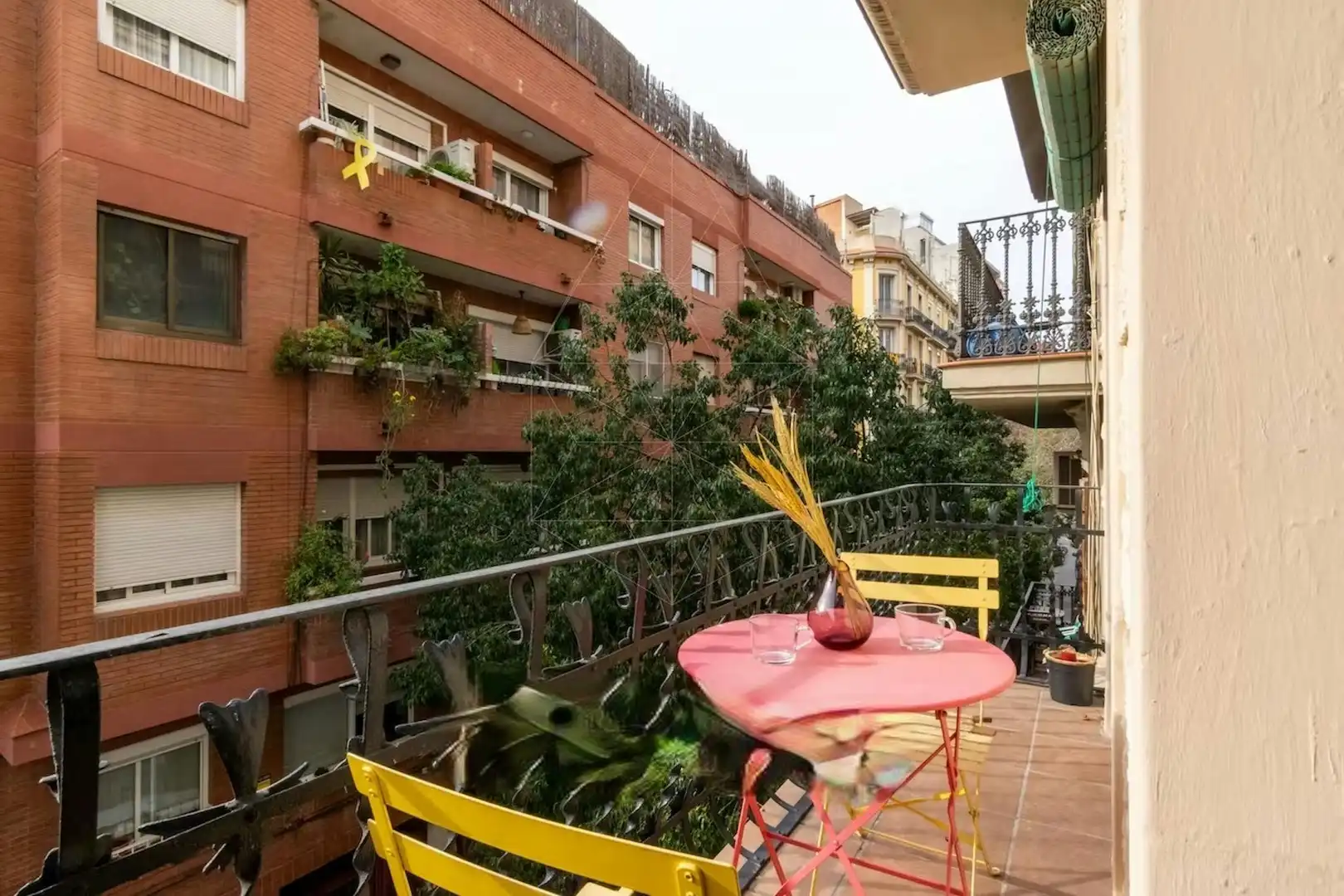 Terrasse von Wohnung zur Miete in Barcelona mit Möbliert, Waschmaschine und Fernseher