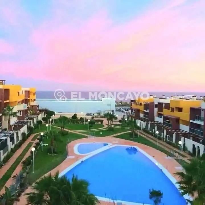 Vista exterior de Apartament en venda en Orihuela amb Aire condicionat, Calefacció i Jardí privat