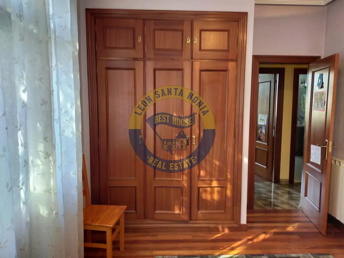 Casa o xalet en venda en León Capital  amb Calefacció