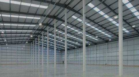 NAVE 3250M2 INIGFUGADA EN POLIGONO OESTE