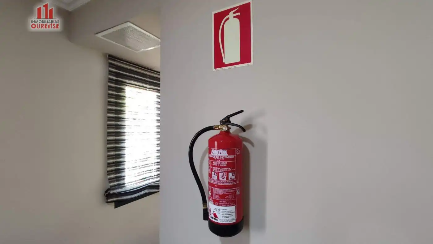 Edificio en venta en Nogueira de Ramuín