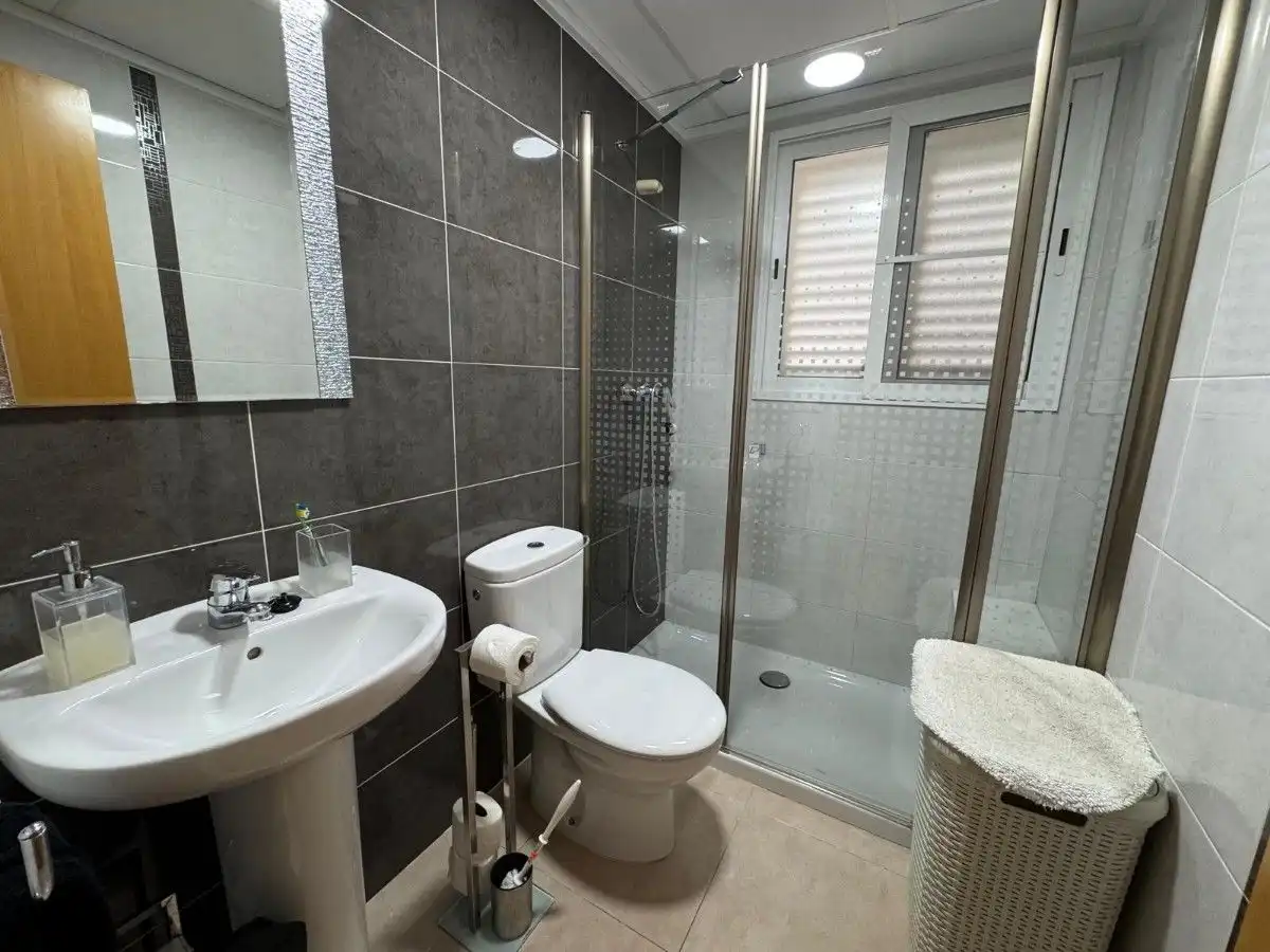 Baño de Piso en venta en Simat de la Valldigna con Aire acondicionado y Trastero