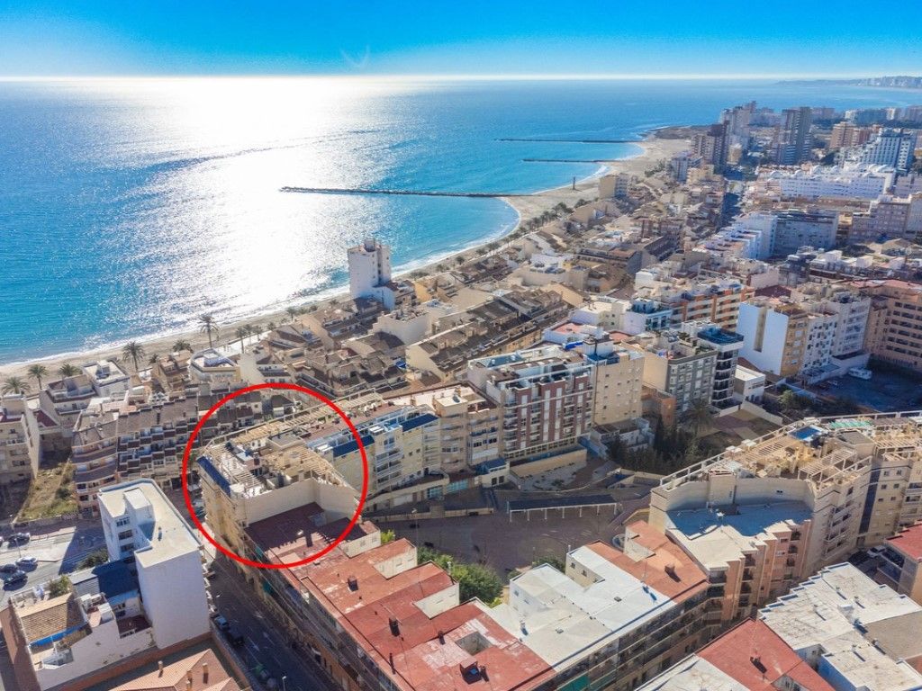 Apartament en venda a Calle Sant Bartolomeu, Campello Playa