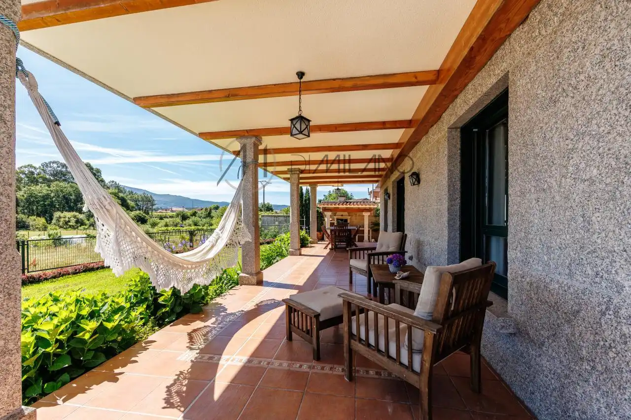 Terrassa de Casa o xalet en venda en Tomiño amb Calefacció, Jardí privat i Terrassa