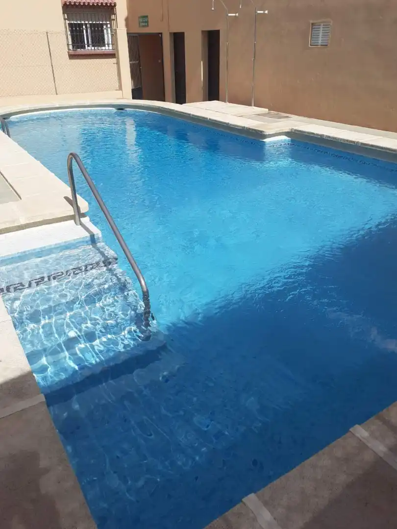 Piscina de Planta baja en venta en Roquetas de Mar con Aire acondicionado, Calefacción y Terraza