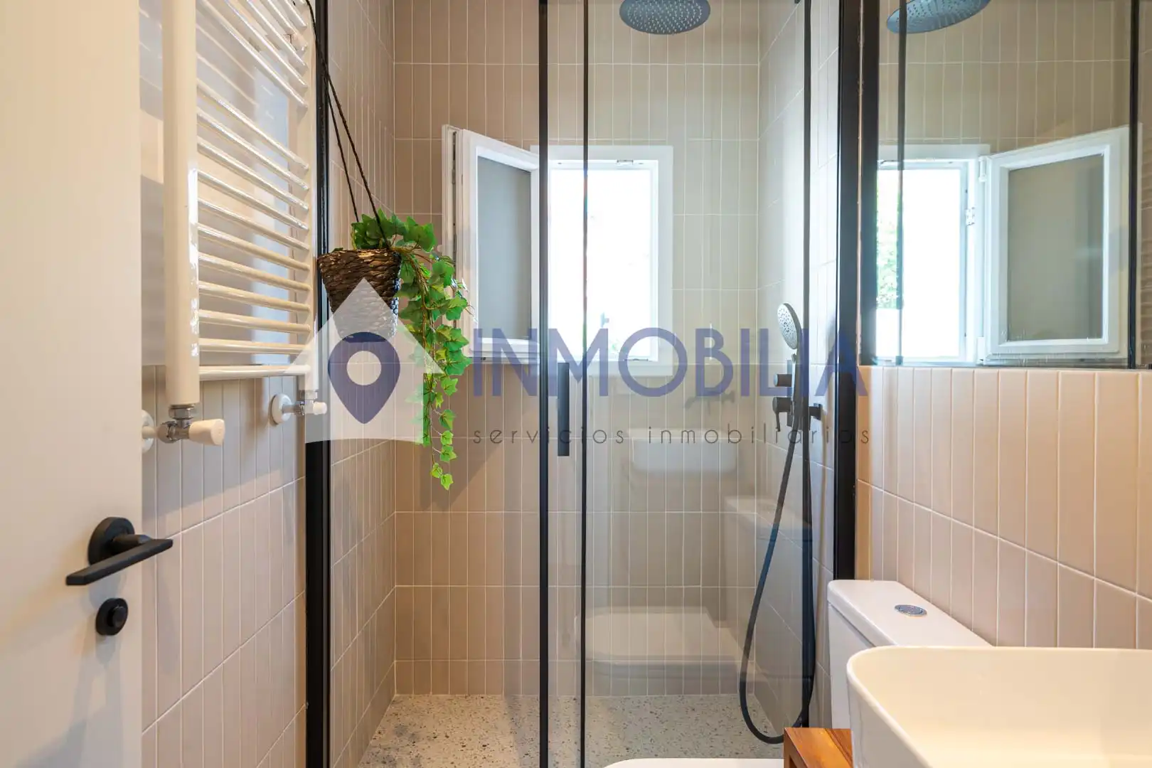 Bathroom of Flat for sale in Madrid  with Heating and Terrace
