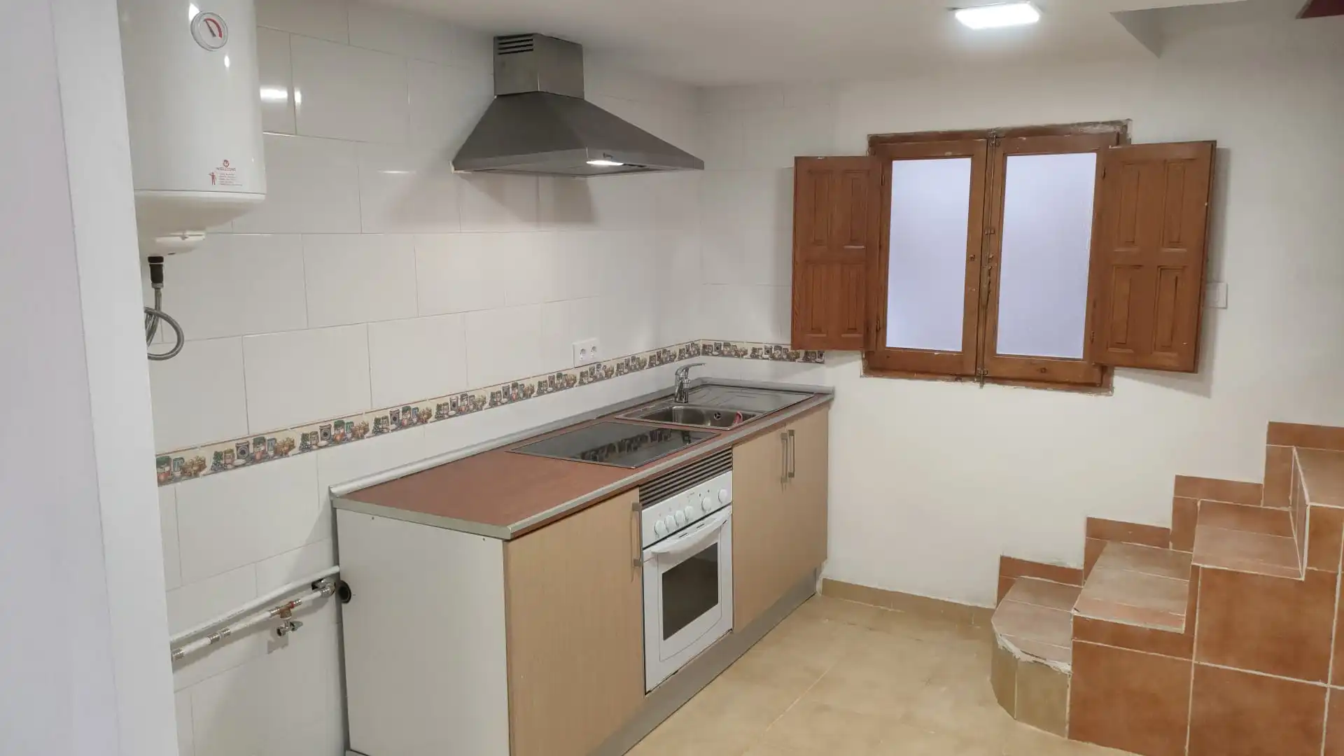 Cuina de Casa adosada en venda en Ontinyent amb Balcó