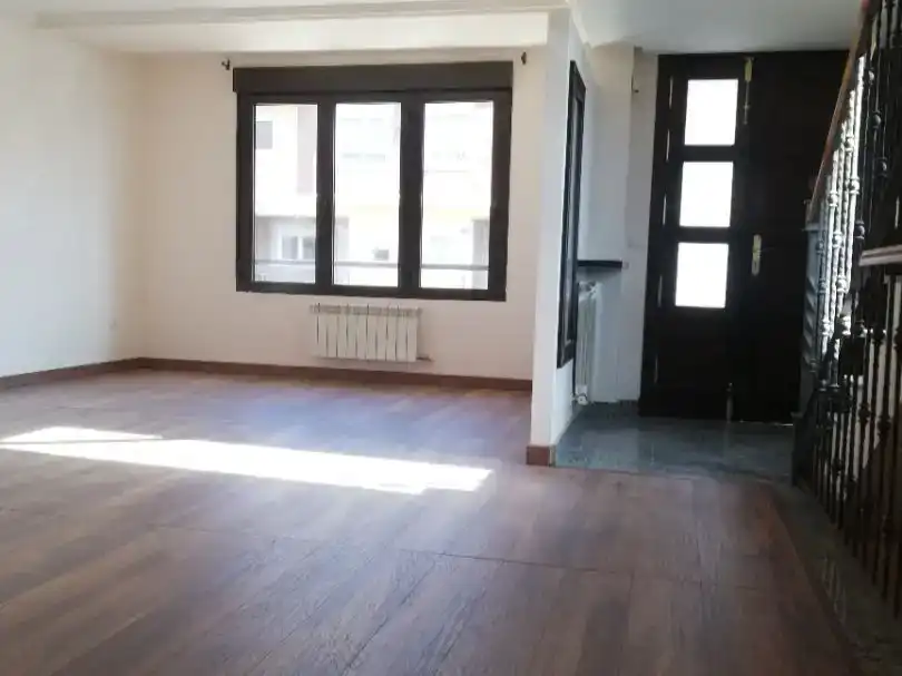 Sala d'estar de Casa adosada de lloguer en Villaquilambre, León