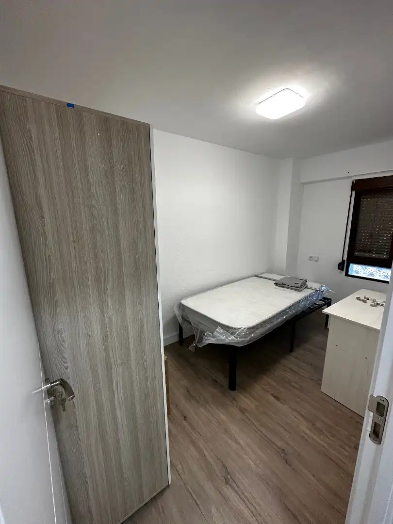Habitación de Piso de alquiler en Córdoba con Aire acondicionado, Parquet y Amueblado