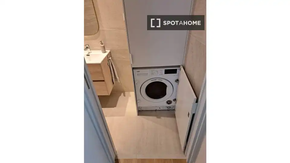 Room in Madrid, Madrid