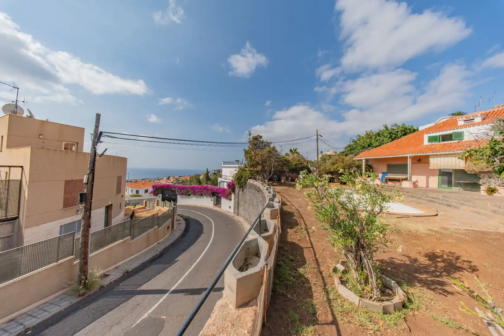 Vista exterior de Casa o xalet en venda en Santa Cruz de Tenerife amb Jardí privat, Terrassa i Piscina