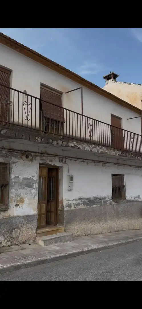 Vista exterior de Casa o xalet en venda en La Zubia amb Aire condicionat, Calefacció i Terrassa