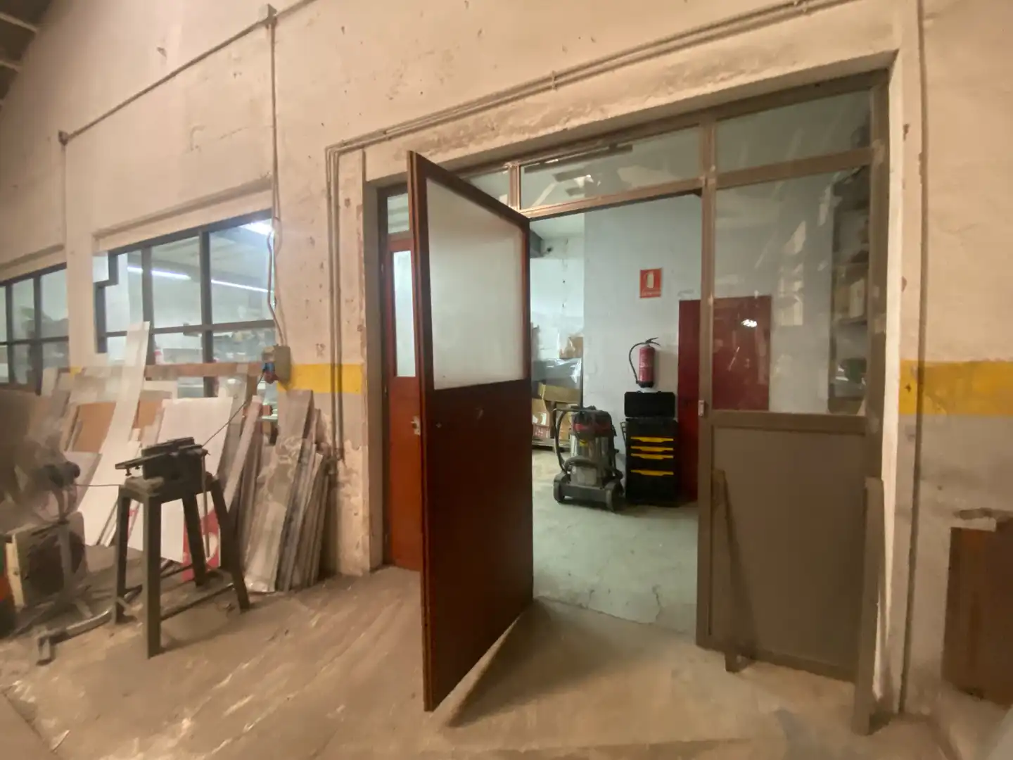 Nave industrial en venta en Cornellà de Llobregat con Calefacción y Alarma
