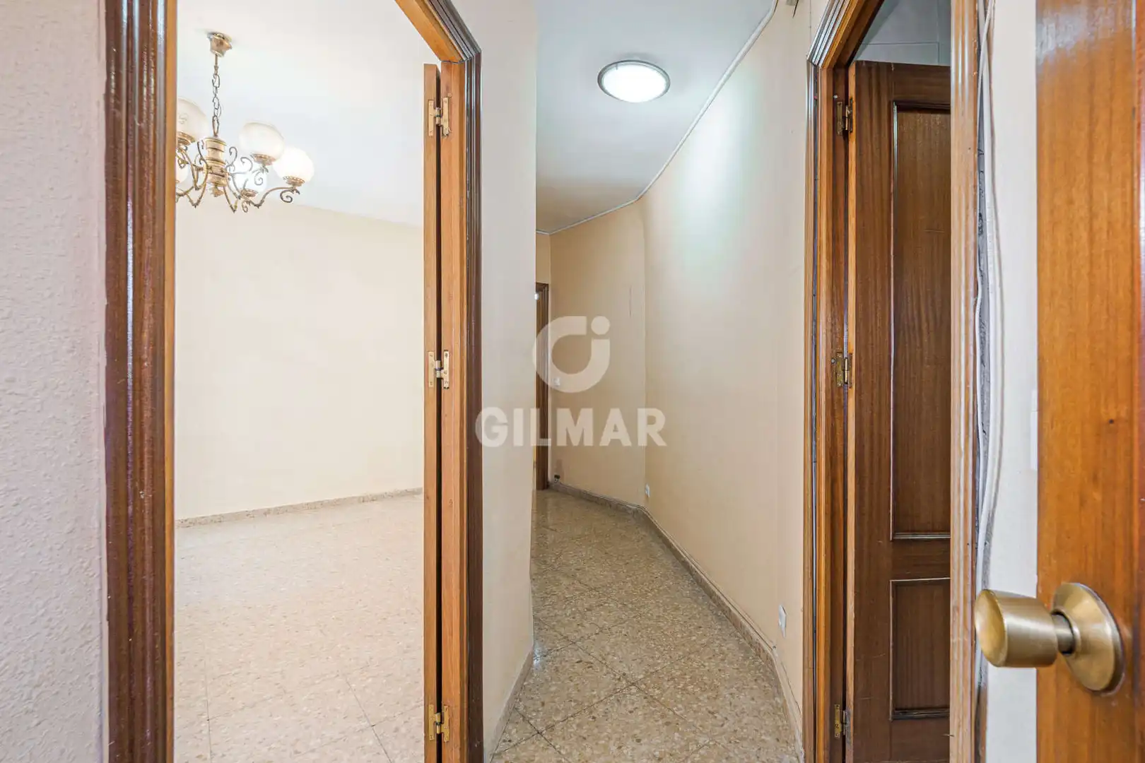 Piso en venta en Sevilla con Calefacción y Jardín privado