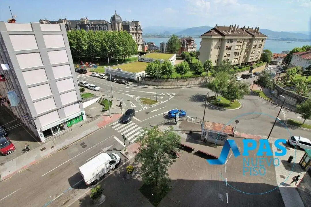 Vista exterior de Piso en venta en Santander con Calefacción