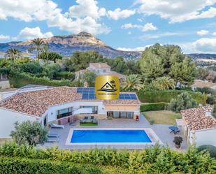 Vista exterior de Casa o xalet en venda en Jávea / Xàbia amb Aire condicionat, Calefacció i Jardí privat