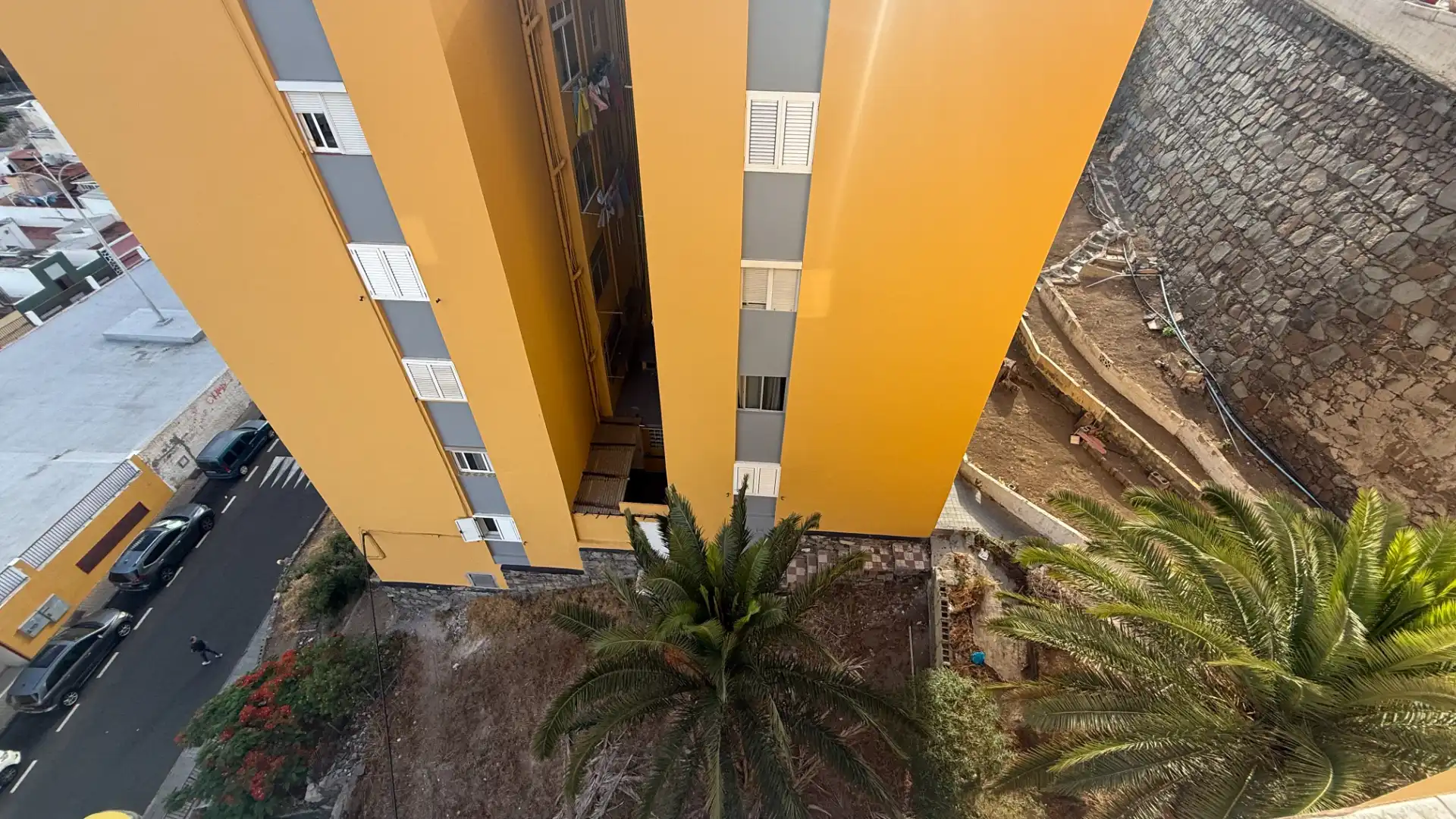 Vista exterior de Pis en venda en Las Palmas de Gran Canaria amb Moblat