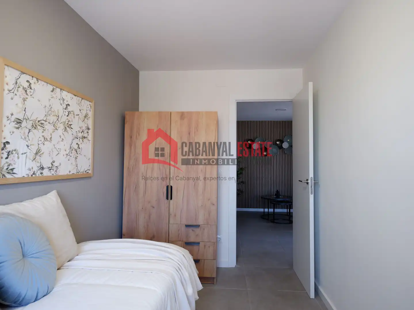 Dormitori de Apartament de lloguer en Valencia amb Aire condicionat, Moblat i Balcó