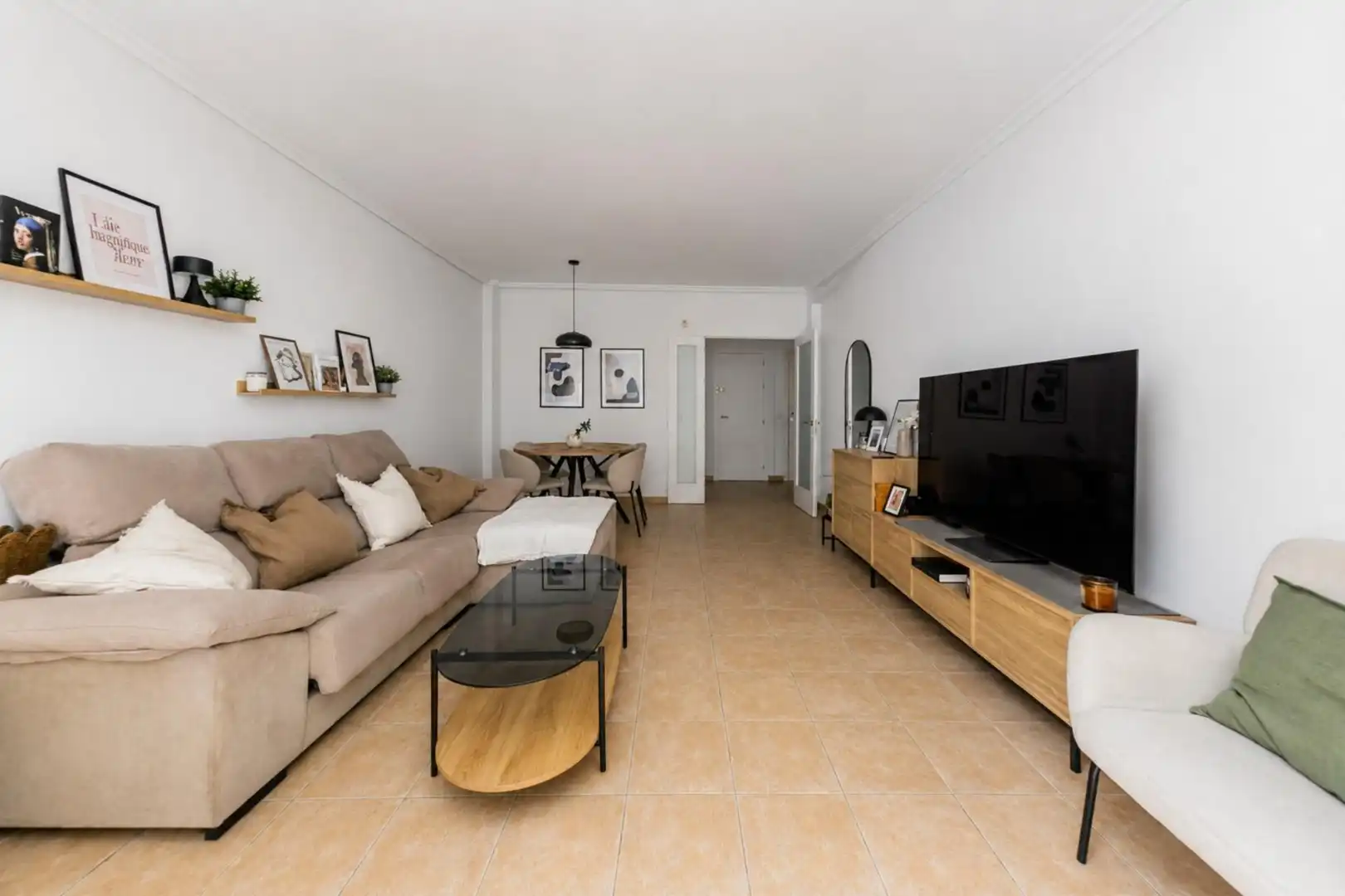 Sala de estar de Casa adosada en venta en Mijas con Jardín privado, Terraza y Trastero