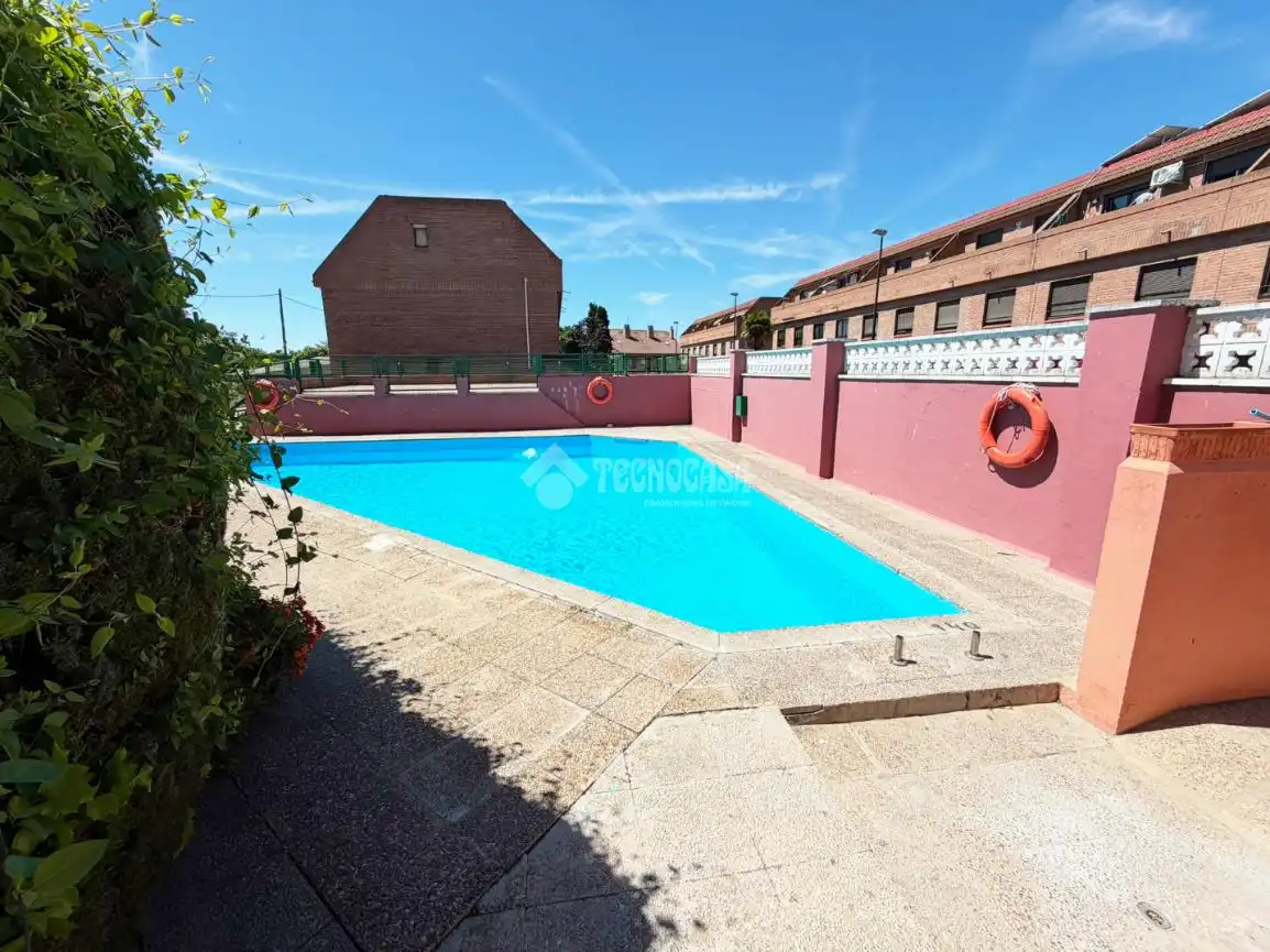 Swimming pool of Detached homes for sale in Zaragoza  with Heating and Community pool