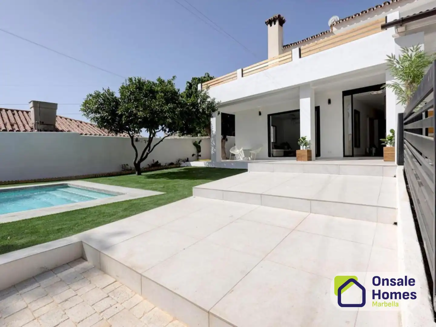 Terrassa de Casa o xalet en venda en Marbella amb Aire condicionat, Jardí privat i Terrassa