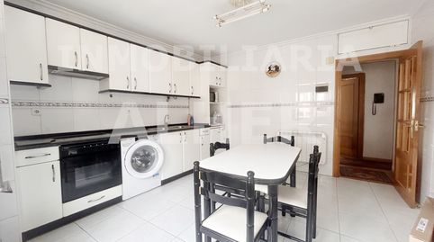 Foto 4 de Piso en venta en Asturias Kalea, Kalero - Basozelai, Basauri