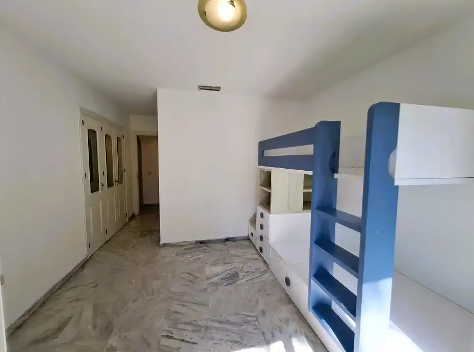 Flat for sale in Marbella  with Air Conditioner, Private garden and Terrace