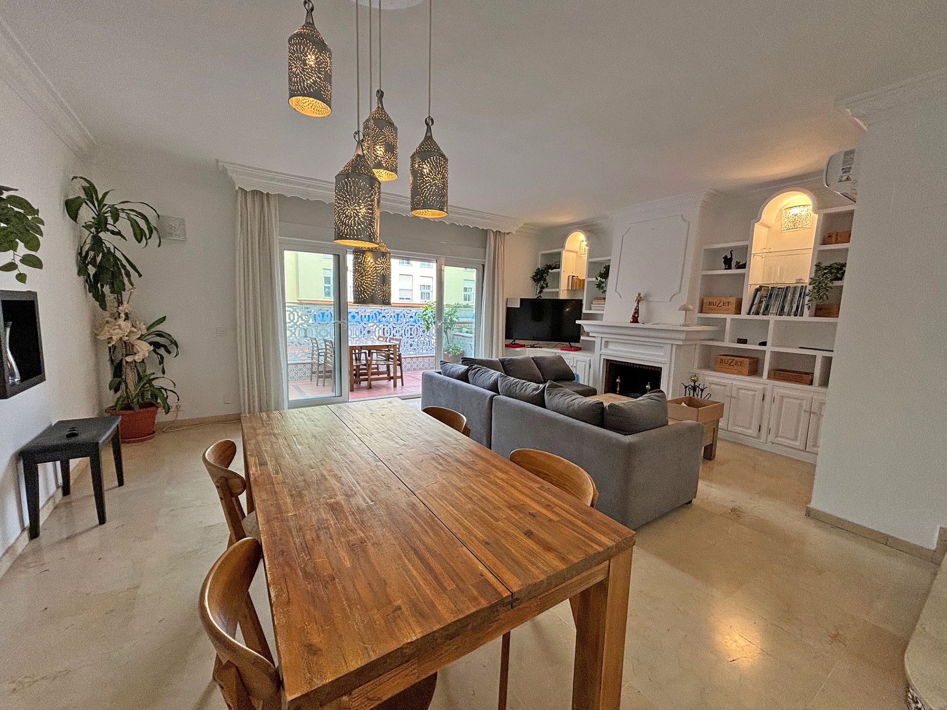 Dining room of Single-family semi-detached for sale in Estepona  with Air Conditioner, Terrace and Storage room