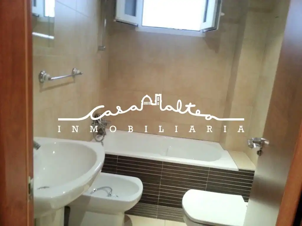 Baño de Piso en venta en Polop con Amueblado