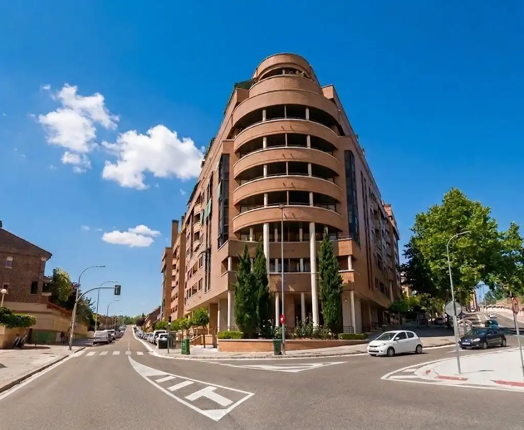 Vista exterior de Piso en venta en Valladolid con Piscina comunitaria