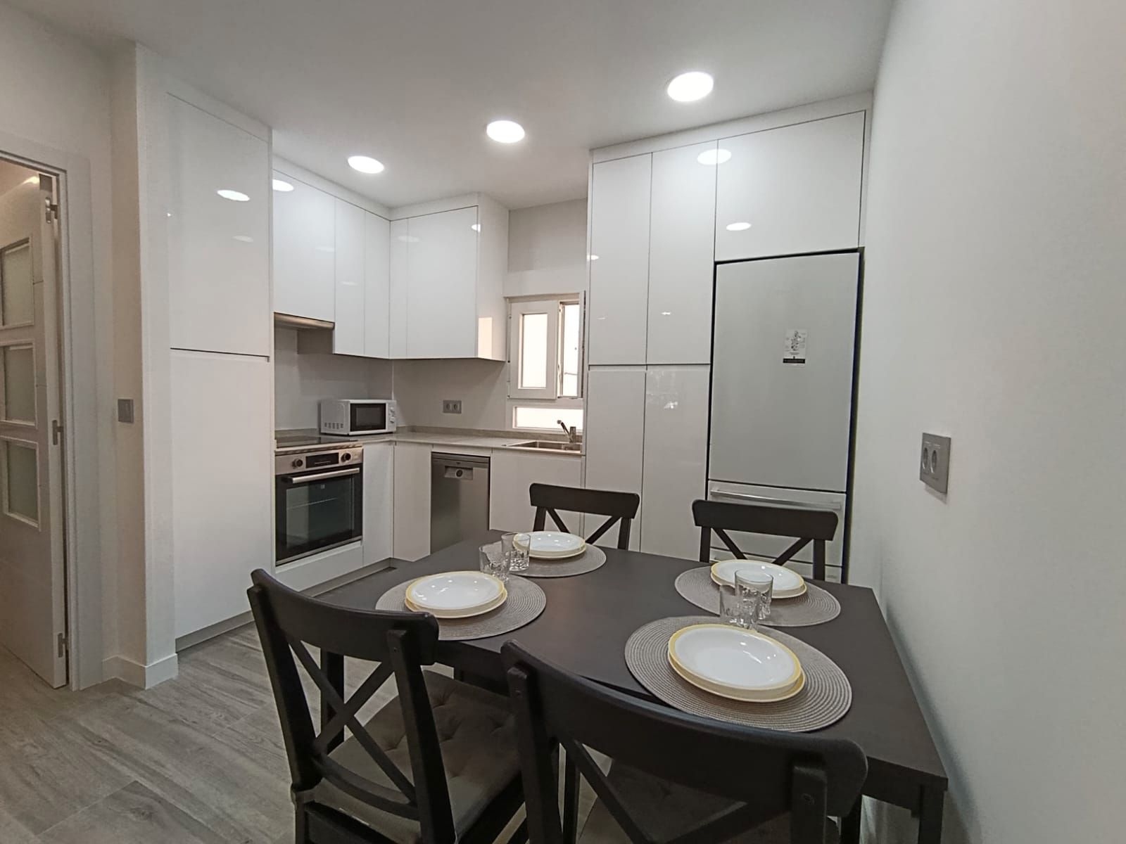 Kitchen of Flat to share in  Madrid Capital  with Air Conditioner, Heating and Furnished