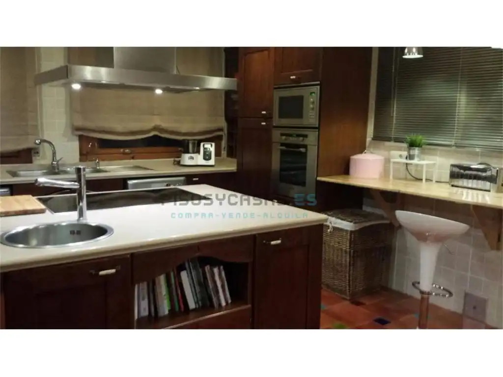 Kitchen of Apartments for sale in Godelleta  with Air Conditioner, Private garden and Terrace