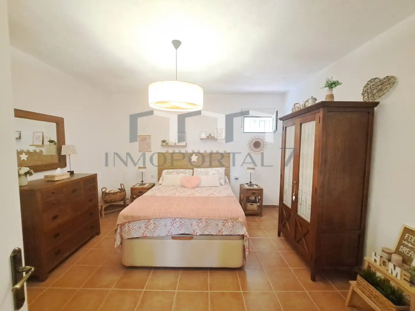 Schlafzimmer von Country house zum Verkauf in Torrent mit Klimaanlage, Privatgarten und Terrasse