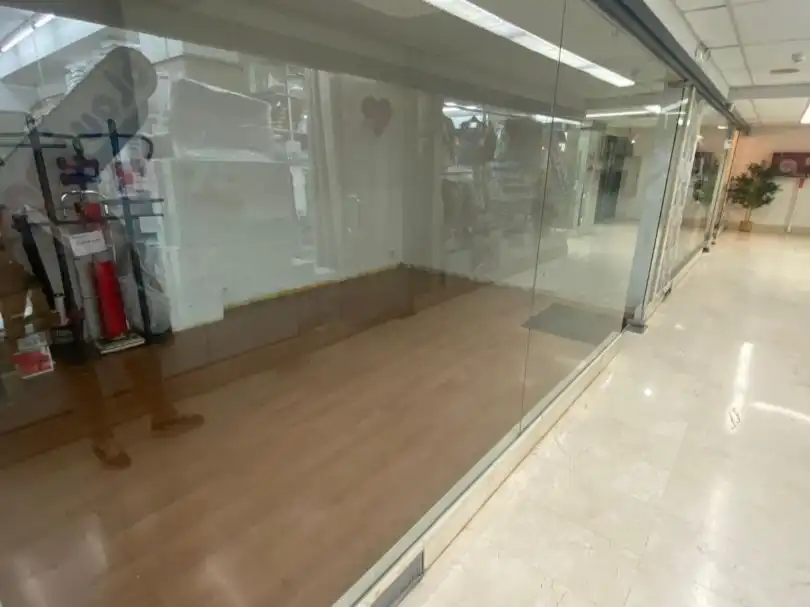 Local de alquiler en Rubí con Aire acondicionado y Parquet