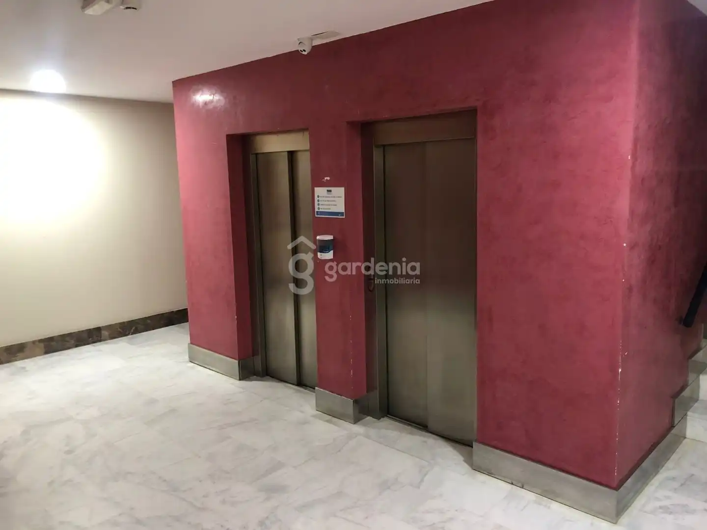 Office for sale in La Rinconada  with Air Conditioner