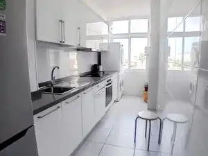 Cocina de Piso de alquiler en Las Palmas de Gran Canaria con Amueblado, Horno y Lavadora