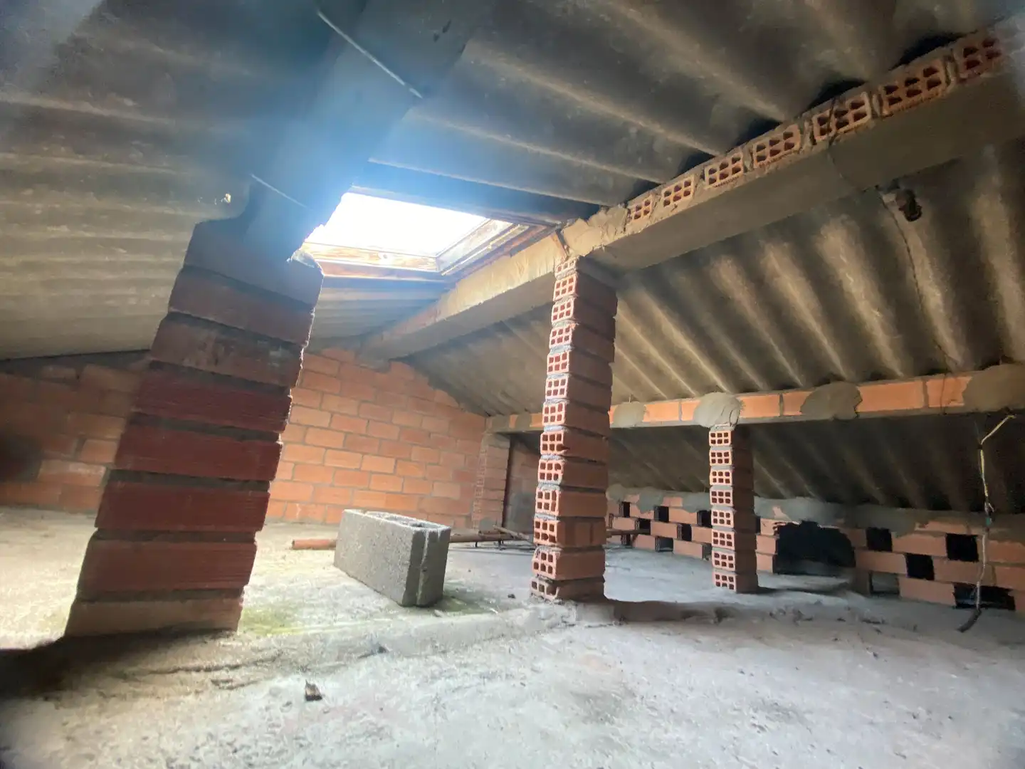 Casa adosada en venta en Vilagarcía de Arousa con Terraza, Trastero y Amueblado