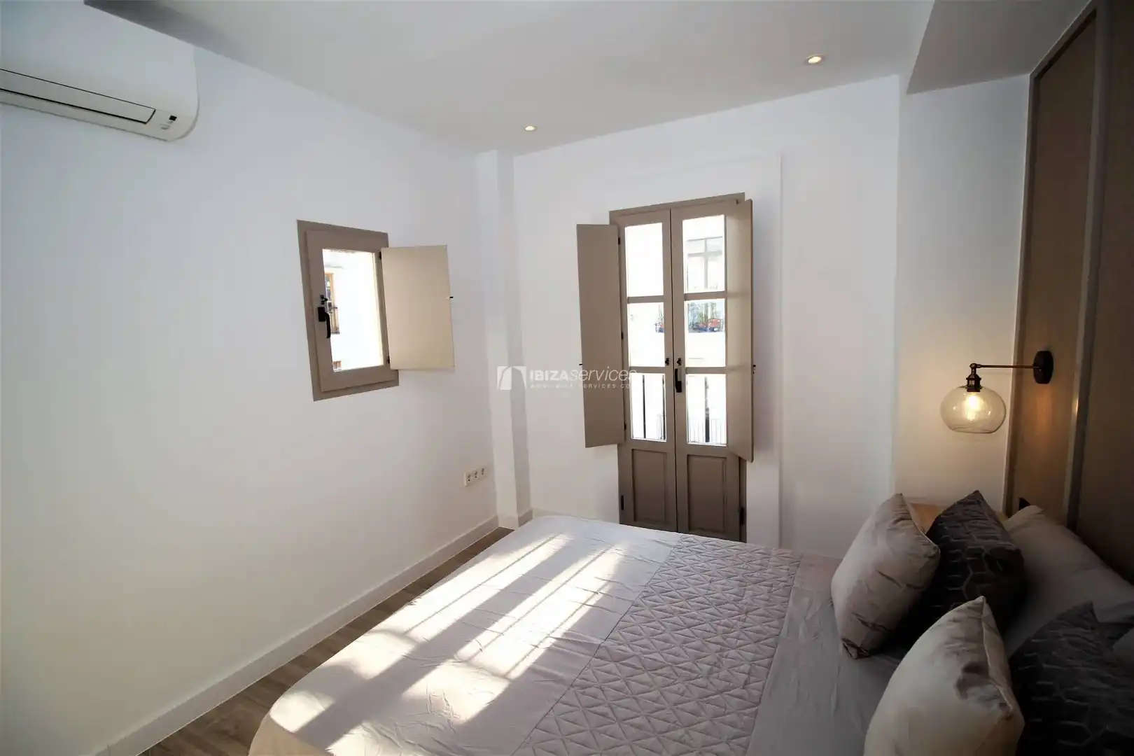 Piso de alquiler en Dalt de la Vila - La Marina