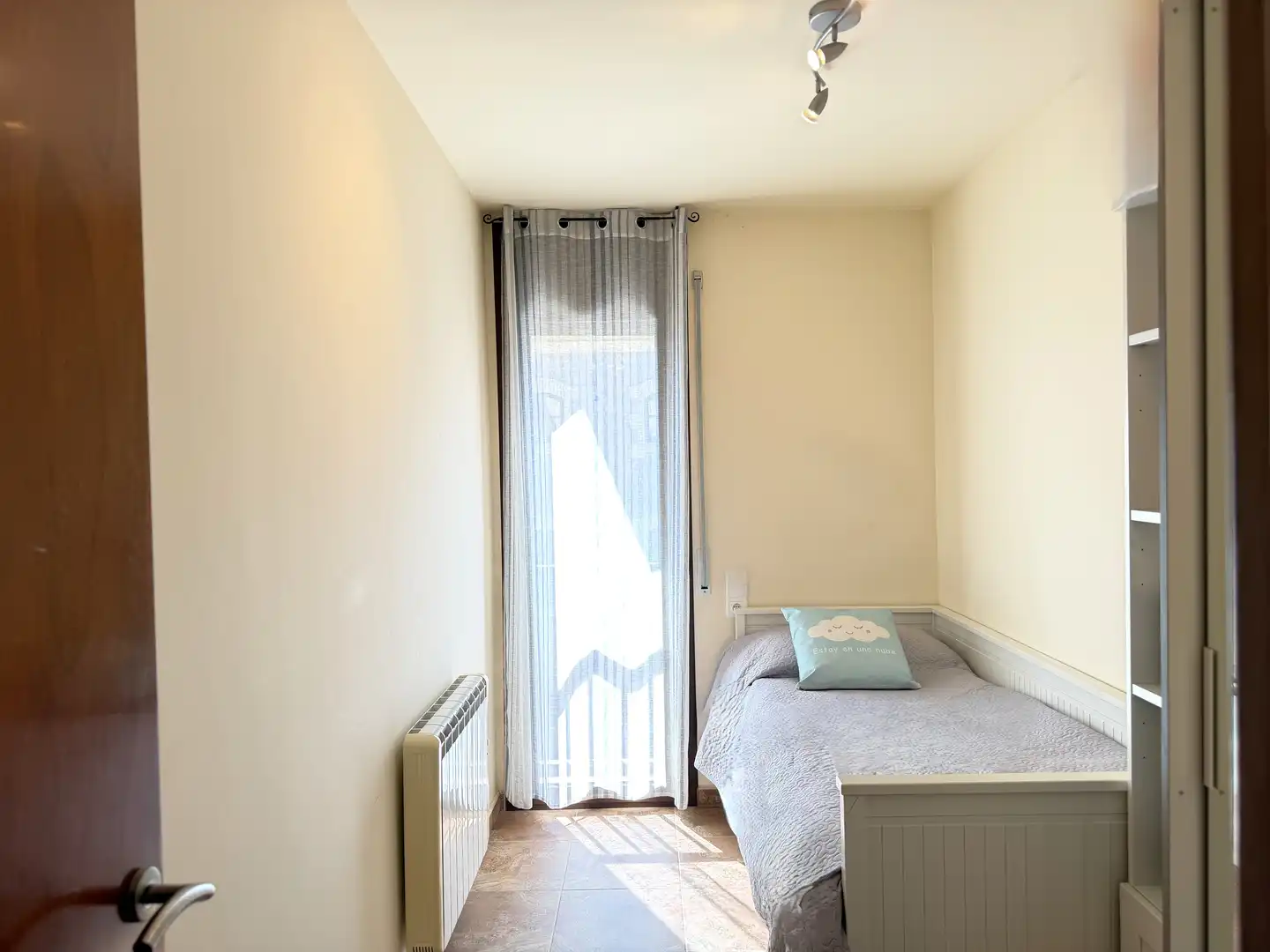 Schlafzimmer von Wohnung zum Verkauf in Guardiola de Berguedà mit Heizung und Ofen