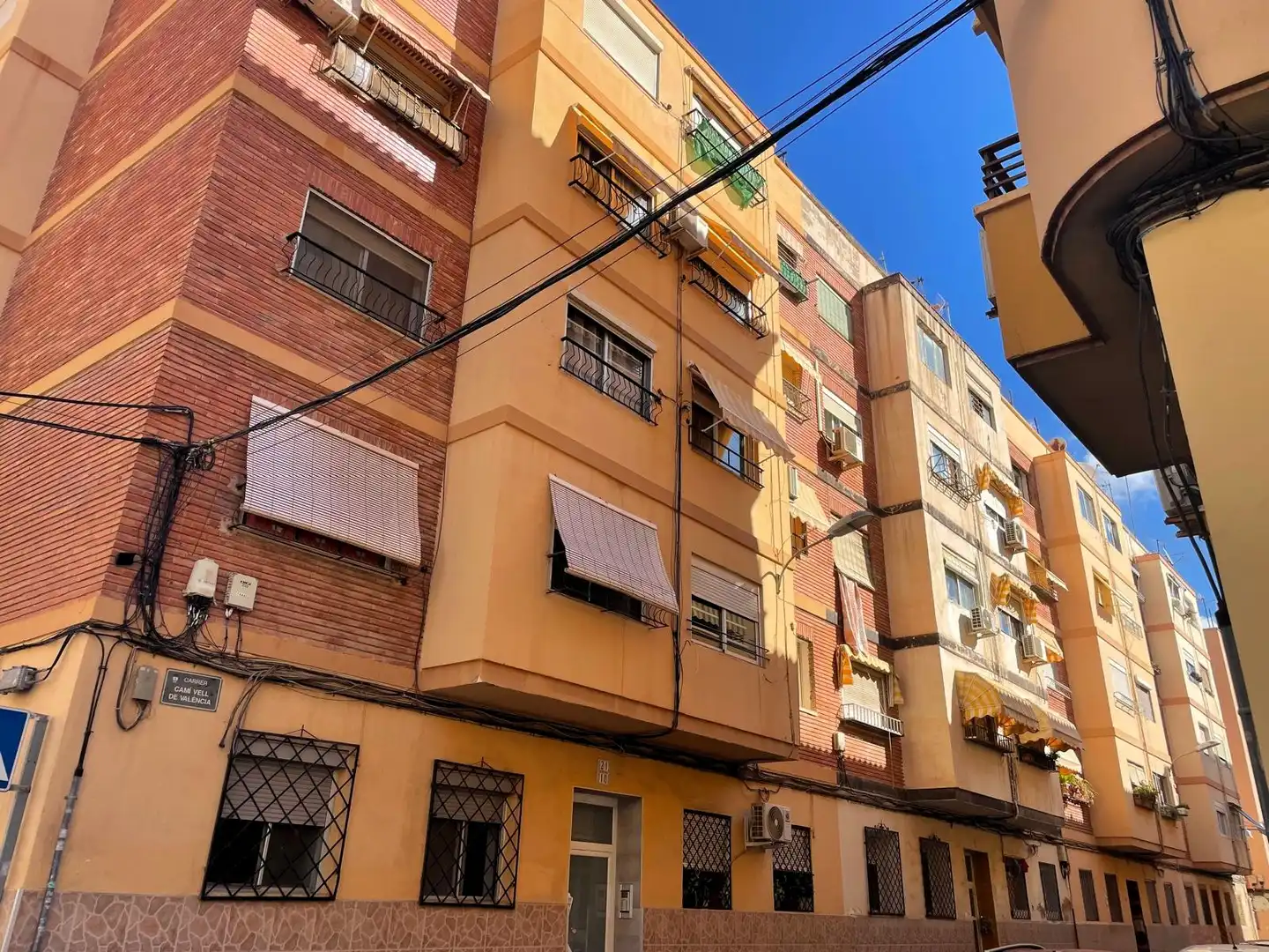 Piso en venta en Carrer Camí Vell de València, imagen 2