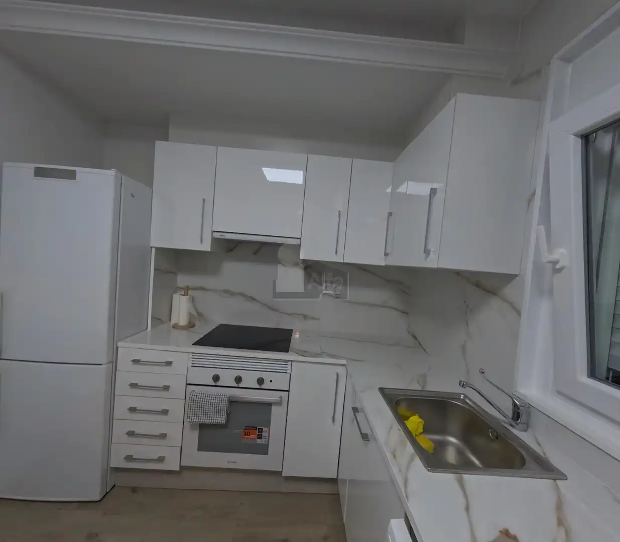 Habitación en Calle Pintor Benedito, 4, Arrancapins