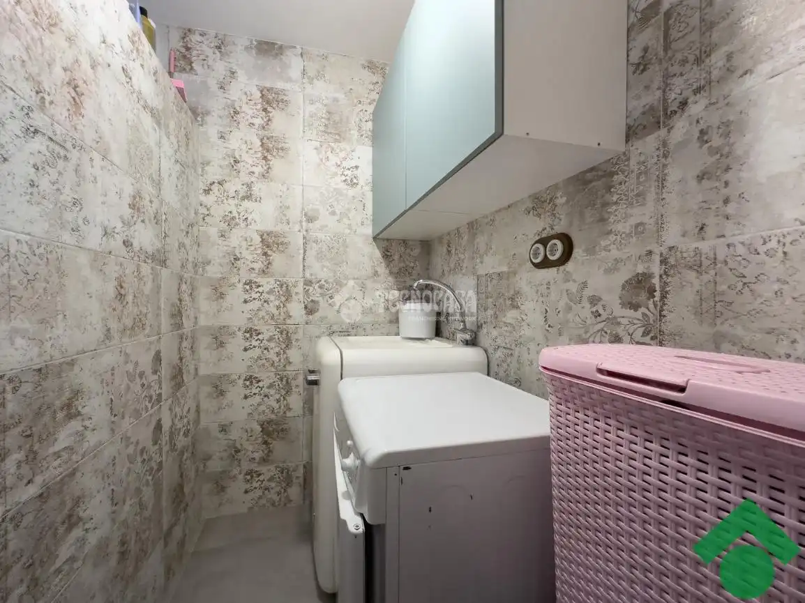 Bathroom of Houses for sale in Vegas del Genil