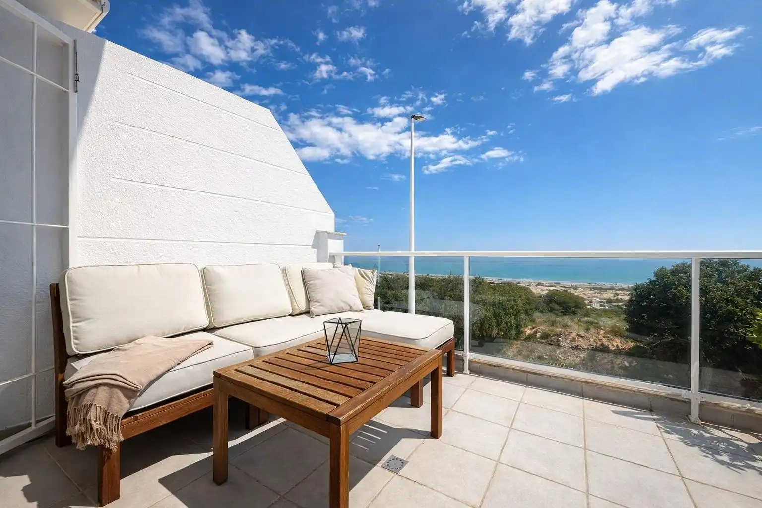 Terrasse von Dachboden zum Verkauf in Santa Pola mit Klimaanlage, Terrasse und Balkon