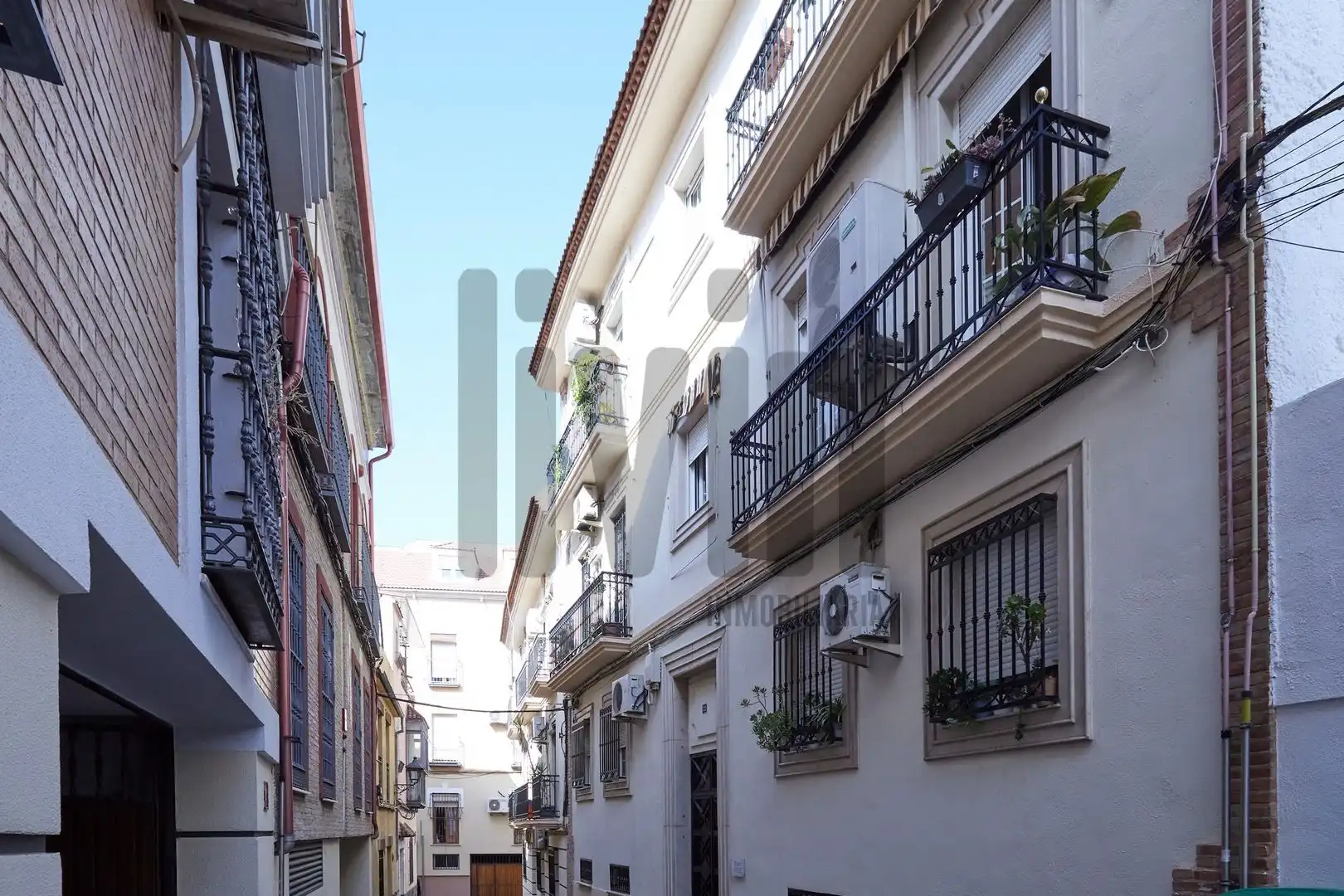 Vista exterior de Pis en venda en  Jaén Capital amb Aire condicionat i Calefacció