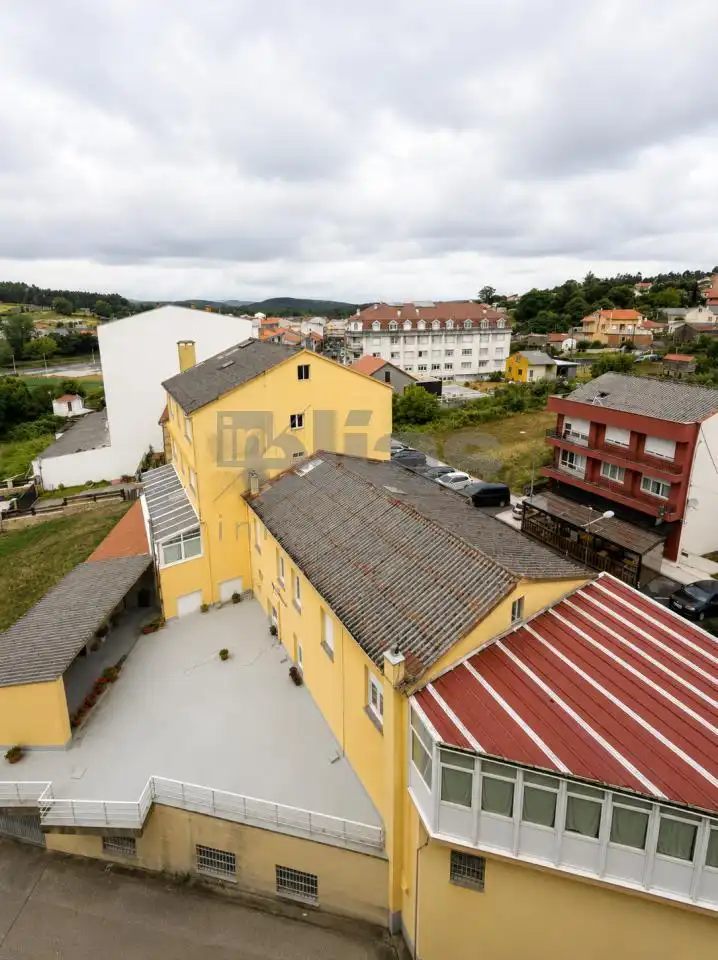 Außenansicht von Wohnung zur Miete in Zas mit Heizung und Abstellraum