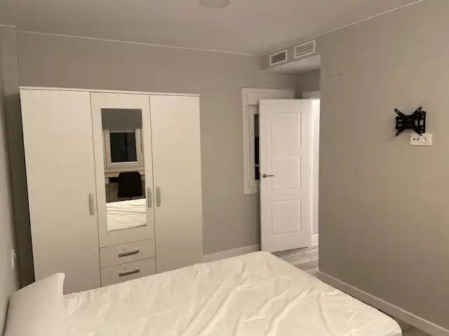 Habitación de Piso de alquiler en Zaragoza con Calefacción, Amueblado y Horno