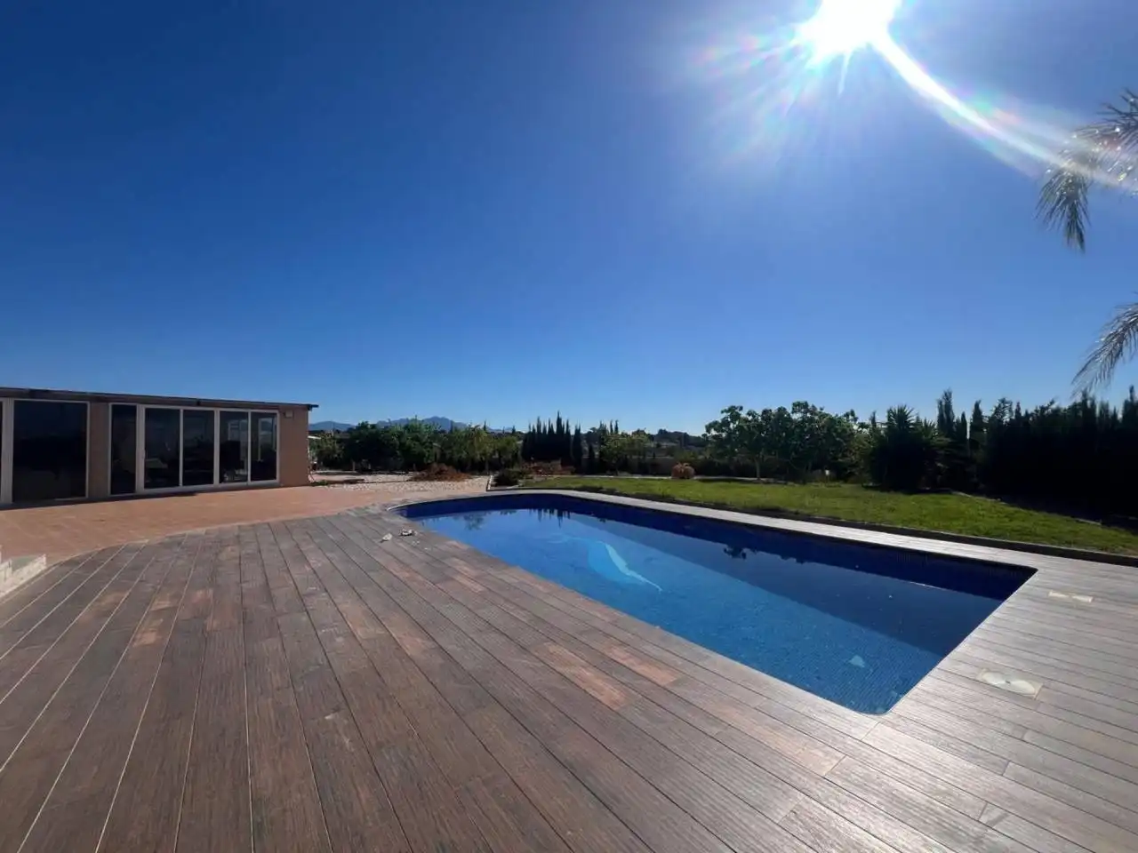 Piscina de Casa o xalet en venda en Alicante / Alacant amb Aire condicionat, Calefacció i Jardí privat